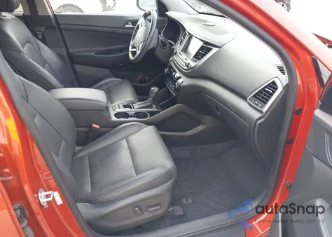 2017 Hyundai Tucson Se Plus from USA, damaged, VIN KM8J33A49HU422542